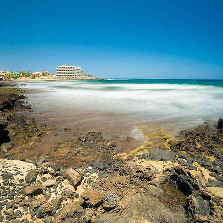 Luminoso adosado frente al mar El Médano Exterior foto
